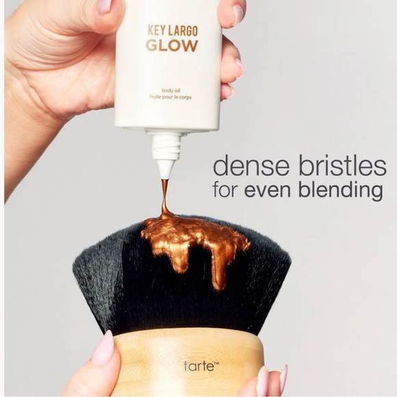 Tarte Key Largo Glow Bronzing Drops with Kabuki Body Brush - Picture 6 of 6